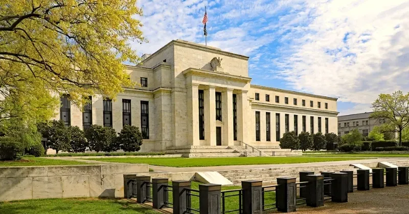 IMF dự báo: Fed có thể chỉ giảm lãi suất 1 lần trong năm 2026