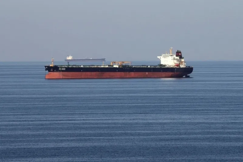 Iran đưa 170 triệu thùng dầu “ra biển”, né phong tỏa Hormuz của Mỹ
