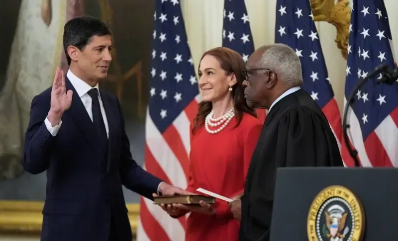 Tân Chủ tịch Fed Kevin Warsh tuyên bố làm điều “bất khả thi” mà ông Powell còn dang dở