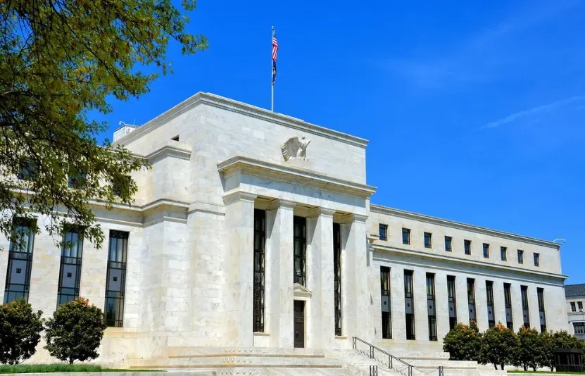 Nhiều tổ chức lùi dự báo Fed hạ lãi suất trong năm 2026