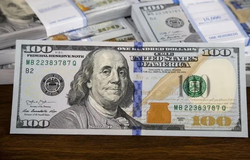 USD quốc tế phân hóa nhẹ, tỷ giá trung tâm VND hạ nhiệt sau chuỗi tăng, giá USD ngân hàng vẫn đi lên