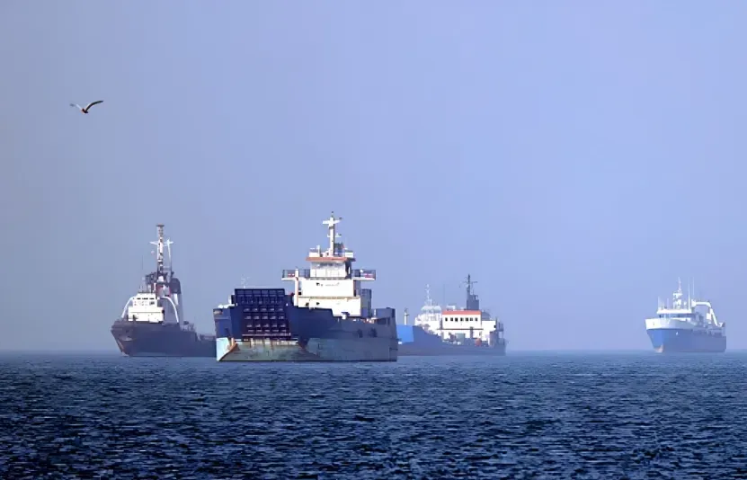 Iran tuyên bố cấm vĩnh viễn tàu Israel qua Hormuz, bác bỏ thẳng thừng tuyên bố kiểm soát của Trump