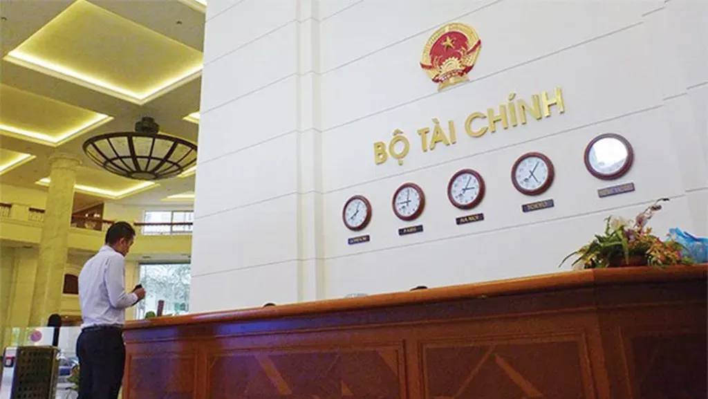 Bộ Tài chính thúc đẩy thanh toán không tiền mặt nhằm siết quản lý thuế năm 2026