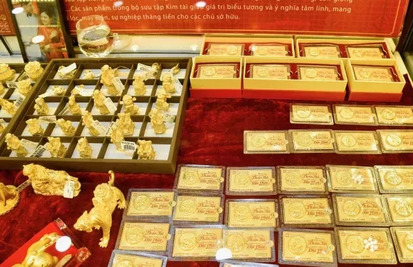 Giá vàng (18/03): Thị trường rơi vào thế
