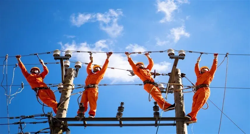 Tiêu thụ điện miền Bắc có thể thiết lập kỷ lục mới do nắng nóng gay gắt