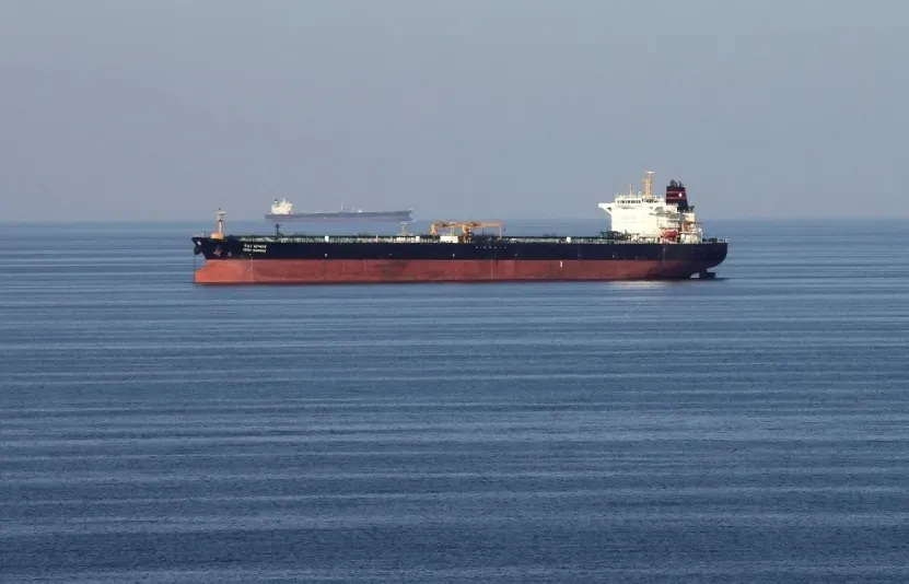 Iran đưa 170 triệu thùng dầu “ra biển”, né phong tỏa Hormuz của Mỹ