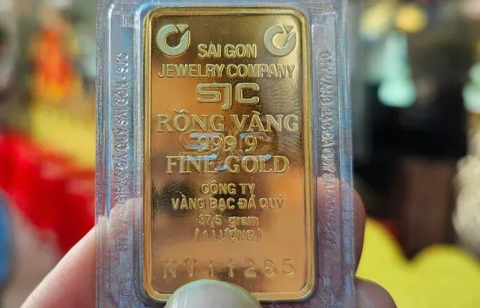 Giá vàng hôm nay 2/9: Vàng thế giới giảm, SJC đi ngang