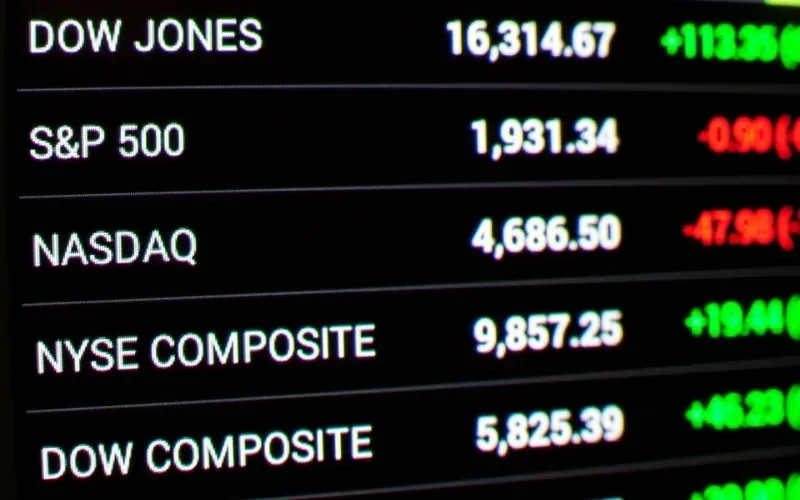 Phố Wall lập đỉnh mới: Dow Jones bứt phá theo đà giảm của giá dầu
