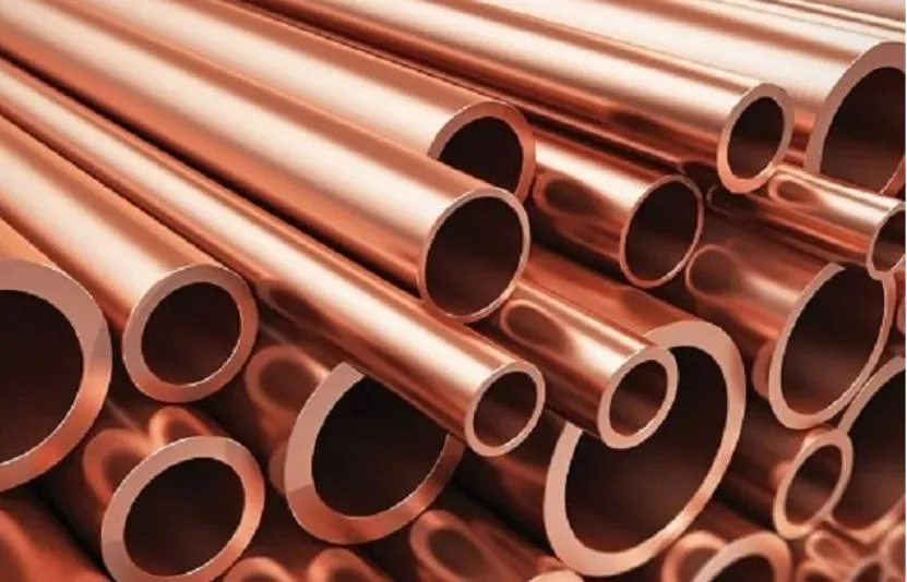 Đồng bật tăng nhờ USD suy yếu, quặng sắt chịu áp lực khi nhu cầu thép Trung Quốc chững lại