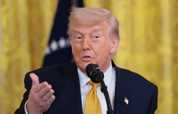 Đã qua hạn 48 giờ ông Trump đặt ra, thỏa thuận Mỹ - Iran về Hormuz vẫn chưa ngã ngũ