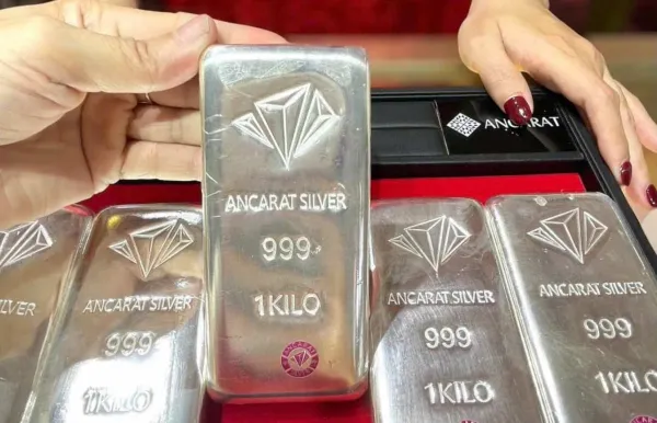 Giá bạc 10/9: Bạc đồng loạt tăng mạnh