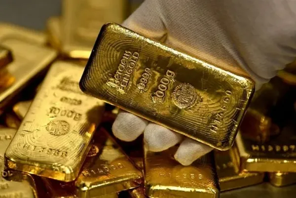 Giá vàng hôm nay 15/1: Vàng miếng và thế giới cùng điều chỉnh, vàng nhẫn biến động trái chiều