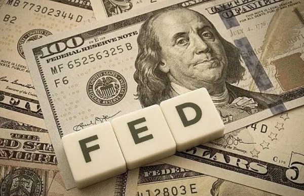 Sau nhiều tháng chờ nới lỏng, thị trường đối mặt kịch bản Fed tăng lãi suất trở lại